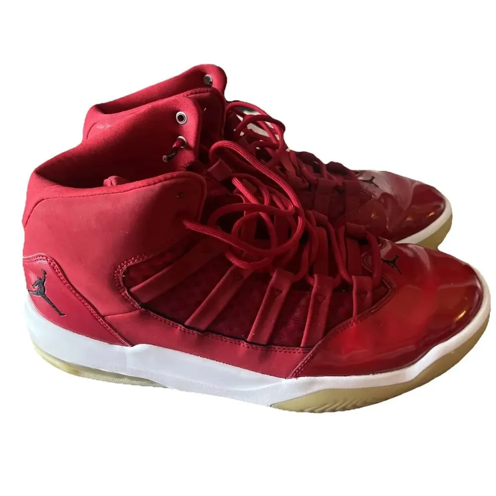 Nike Air Jordan Max Aura Red Basketball Shoes Size 11.5 CQ9451-600